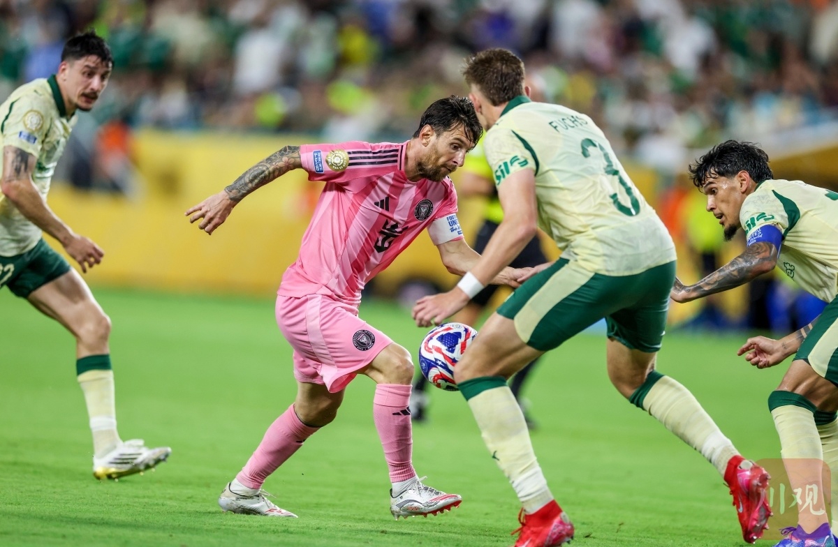 PANDA-包含梅西回归赛场，挺进下一轮首场状态亮眼，老鹰观众沸腾！的词条
